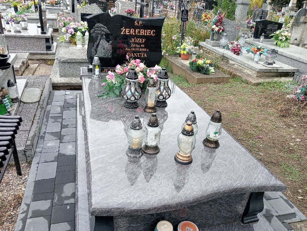 Grób Józef Żerebiec