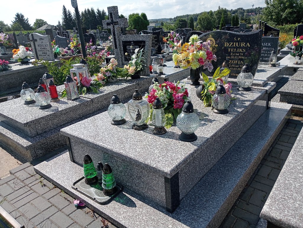 Grób Zofia Dziura