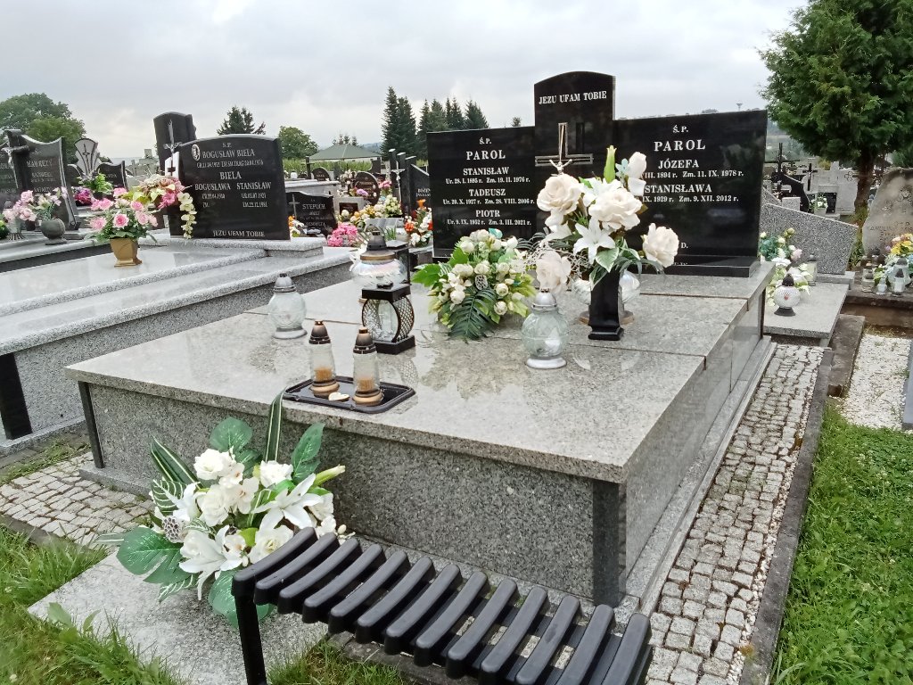 Grób Piotr Parol