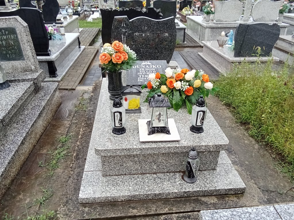Grób Adela Świderek
