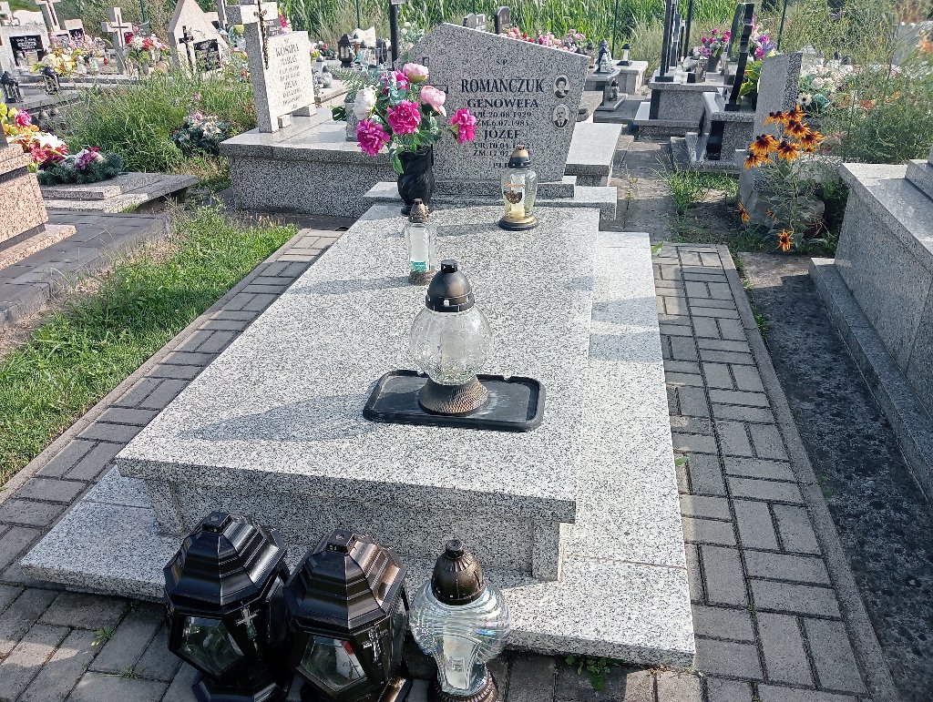 Grób Józef Romańczuk